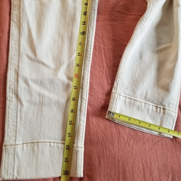 Madewell Tapered Crop White High Rise Contrast Stitch Jean Pant - Picture 6 of 9